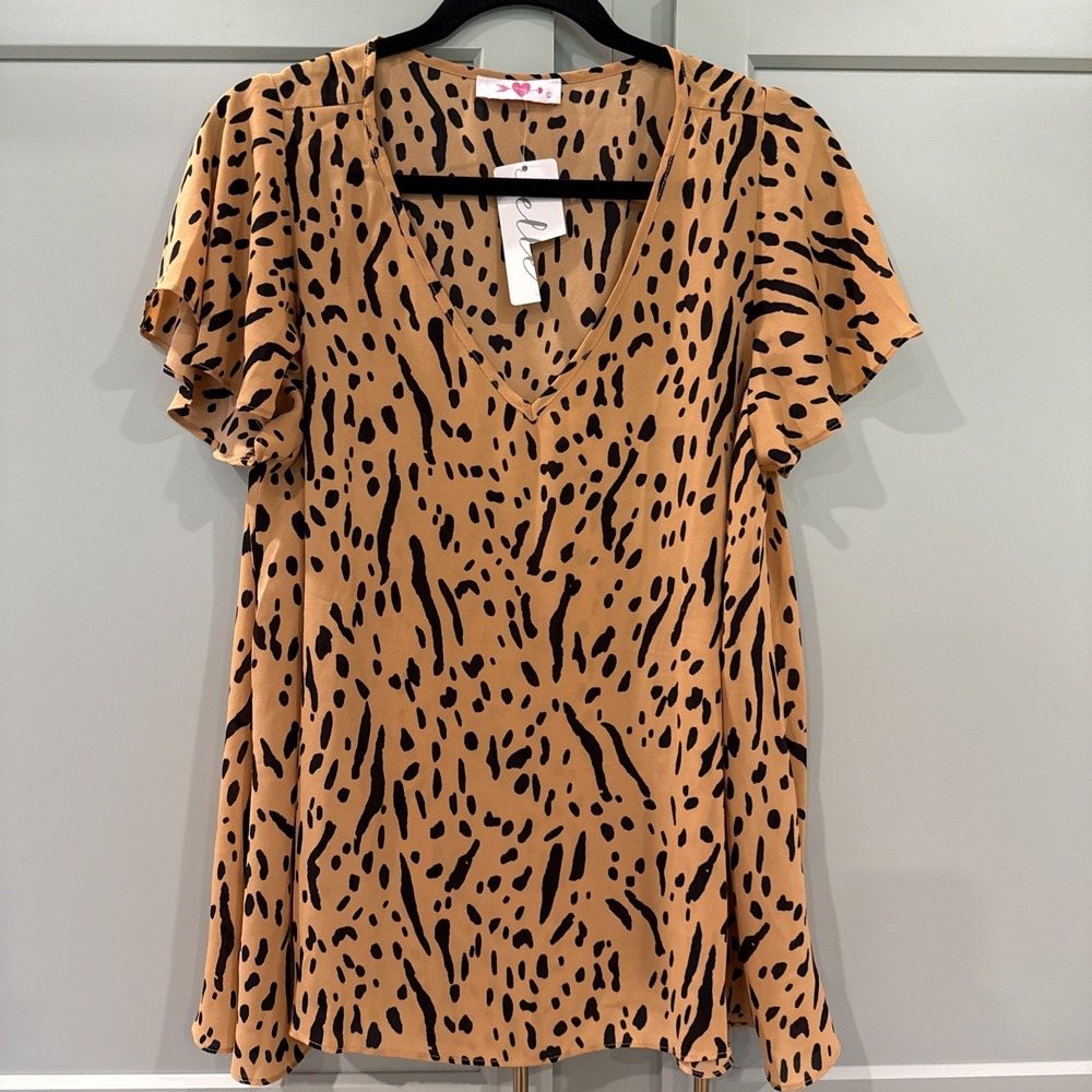 Buddy Love Women's V Neck Tiger Print Large Blouse Flutter Sleeve Orange Black